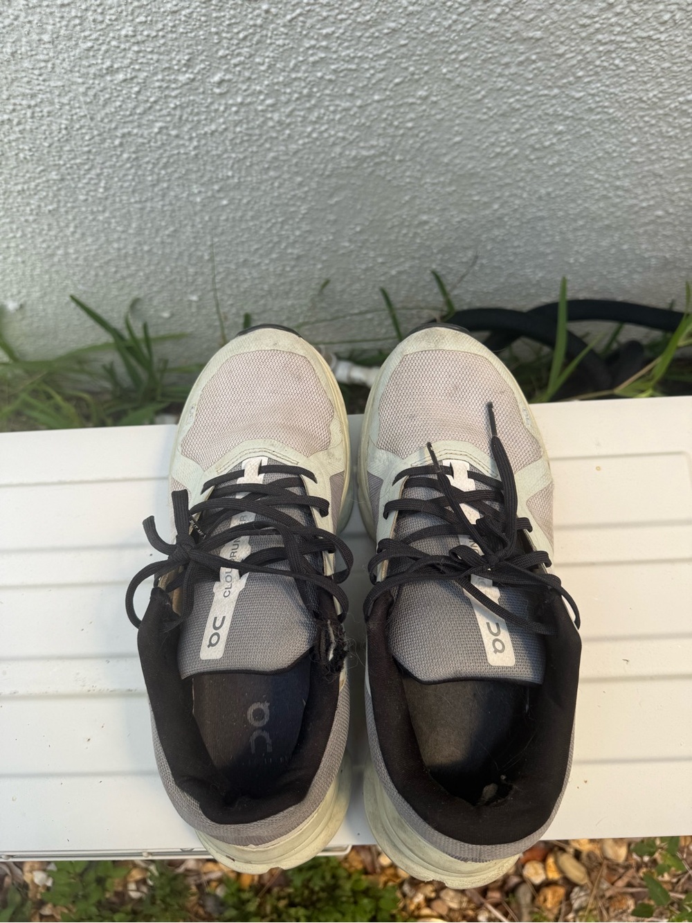 On Running Kids Sneakers in Light Gray and Black
